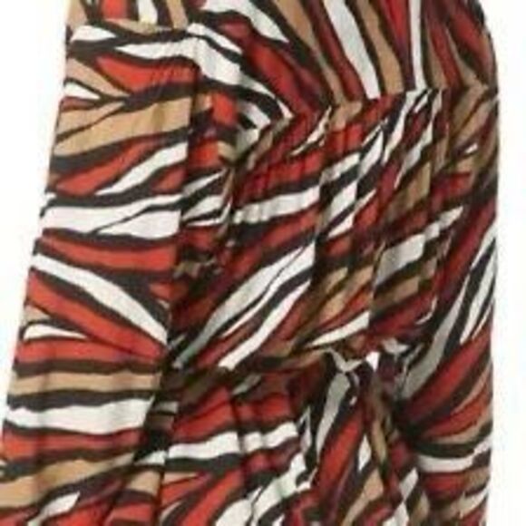 NWT MICHAEL Michael Kors Tunic Cover Up in a tiger print.  Size M - Picture 3 of 9
